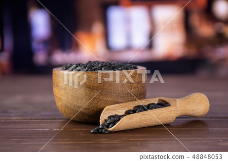 Black lentils beluga with restaurant 48848053