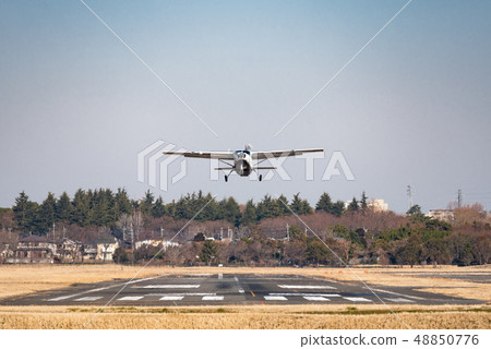 塞斯納起飛 48850776