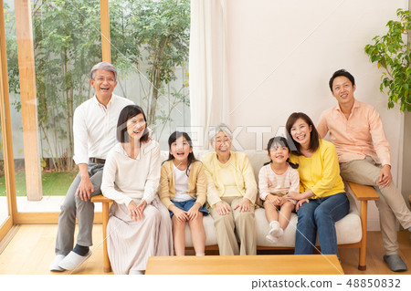 家庭四代家庭形象 48850832