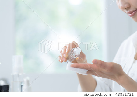 Young woman, beauty image, hand Young woman, beauty image, hand 48851721