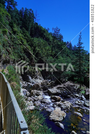 Hiking in the karangahake valley of new zealand 48851822