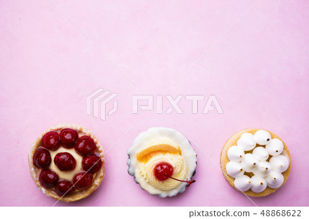 dessert background. delicious cakes and copy space 48868622