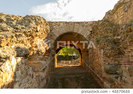 Entrance to a Roman coliseum in Merida (Spain) 48870688
