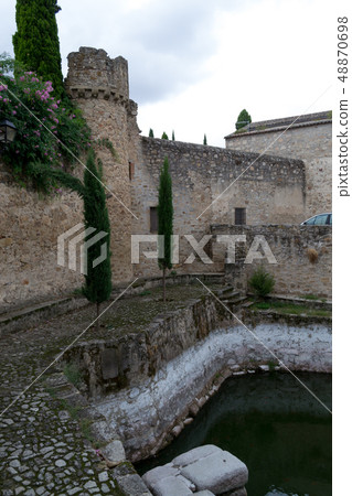 Walking in Trujillo (Spain) 48870698