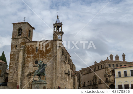 Main square of Trujillo 48870866