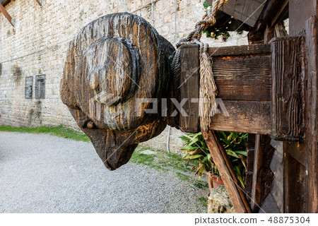 Close-up of a wooden medieval battering ram 48875304
