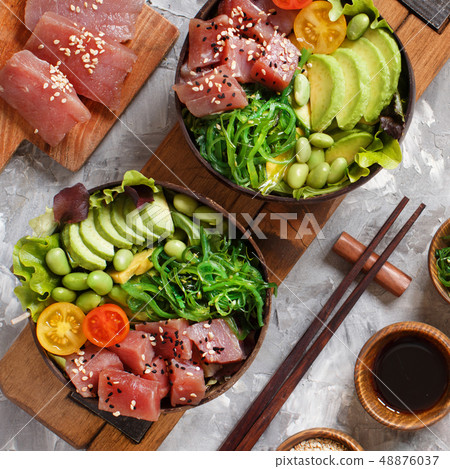 Hawaiian tuna poke bowl Hawaiian tuna poke bowl 48876037