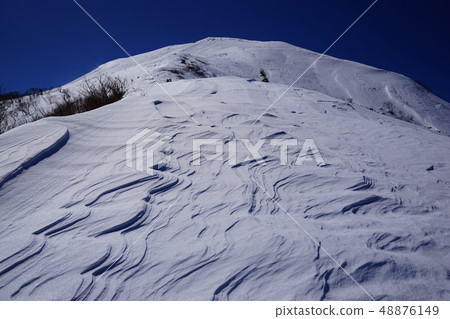 Kosenjogatake and the wind print 48876149