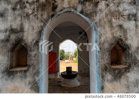 View through archway of Jahangir Mahal or Raja Palace Inside Orchha Fort Complex 48878500