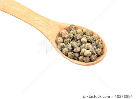 Green pepper peas in spoon Green pepper peas in spoon 48878894