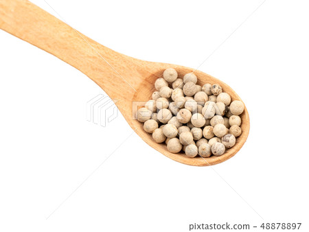 White pepper peas in spoon White pepper peas in spoon 48878897