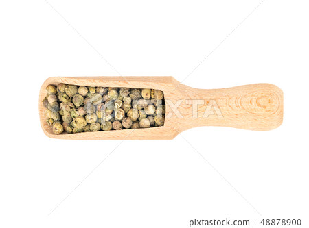 Green pepper peas in scoop 48878900