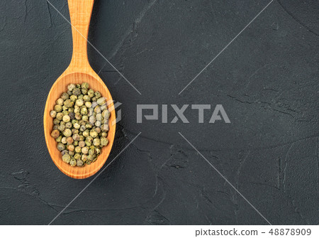 Green pepper peas in spoon Green pepper peas in spoon 48878909