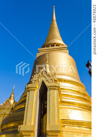 Placey Thana Chedi (golden pagodas) 48878923