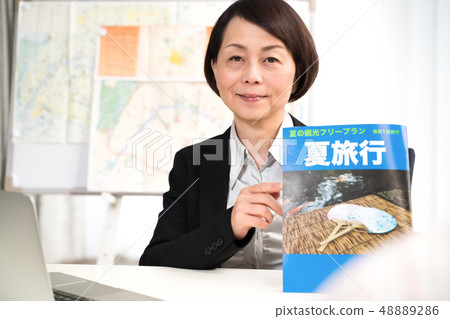 女性銷售,(虛構雜誌) 女性銷售,(虛構雜誌) 48889286