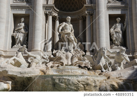Trevi Fountain 48893351