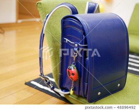 一個書包 48896492