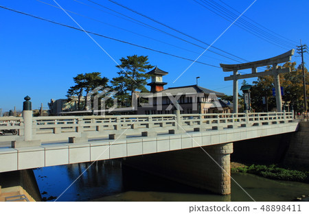 [Kagawa Prefecture] Kotoden Kotohira Station Eedori 48898411