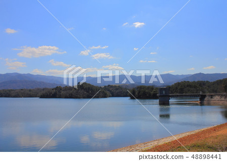 [Kagawa Prefecture] "Mano Pond," the largest reservoir in Japan 48898441