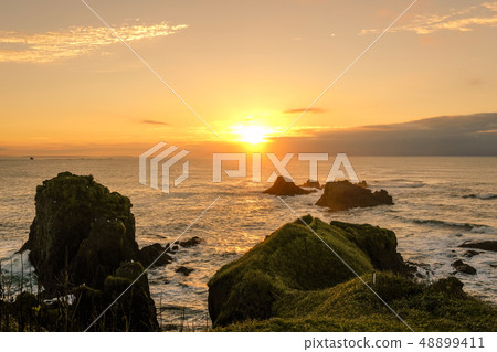 Dawn of Kiritappu Point Dawn of Kiritappu Point 48899411