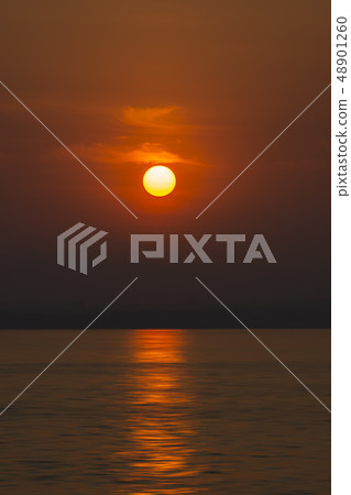 Sunrise at the lake in morning. Sunrise at the lake in morning. 48901260