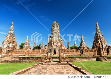 Wat Chaiwatthanaram in the city of Ayutthaya 48904458