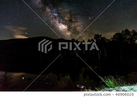 Norikura plateau starry sky river [Nagano Prefecture] 48906020