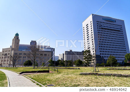 Queen's Tower (Yokohama Three Tower) 48914042