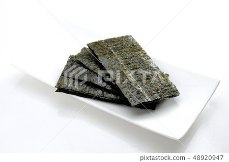 Seasoned Nori seaweed 48920947