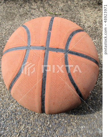 Basketball 48923971