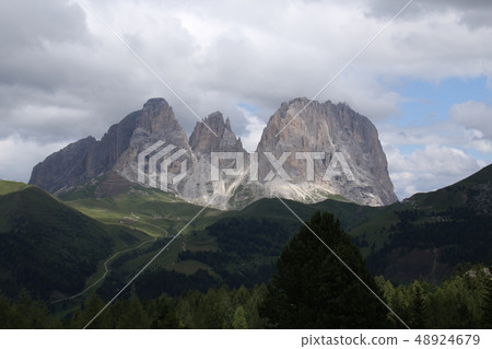 Dolomiti Massif白雲石 48924679