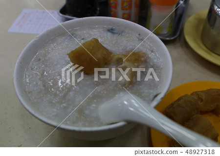 Hong Kong's oil strips containing chopsticks Hong Kong's oil strips containing chopsticks 48927318