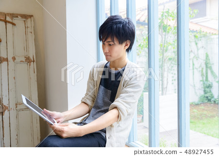 Male tablet Male tablet 48927455
