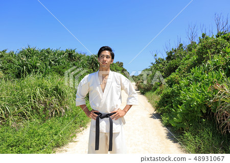 Men wearing Karate Men wearing Karate 48931067