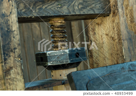 abstract background vertical wooden screw  48933499