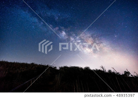 Takabocchi Plateau Milky Way [Nagano Prefecture] 48935397