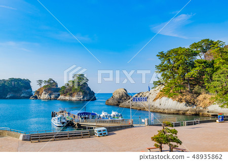 Sightseeing boat stop of Doigajima Nishiizu-cho Shizuoka Prefecture 48935862