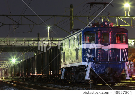 Ore freight train stopping at Takekawa Station Chichibu Railway Deki 100 Type 108 Unit Electric Locomotive 48937804