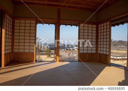 從群馬縣Uu-no-Chaya日本花園Guruma鎮的樂山花園景觀 48939895