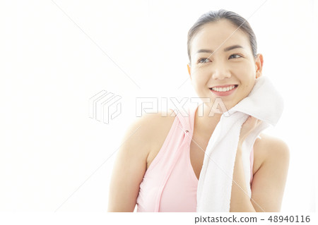 女式運動服 48940116