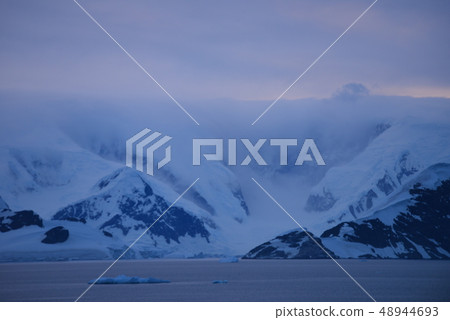 午夜前的南極洲 48944693