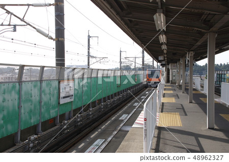 [NS] New Shuttle 2000 Series (Uchijuku Station) 48962327