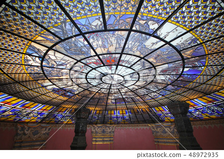 Take photo the art of Buddha image in hall Take photo the art of Buddha image in hall 48972935