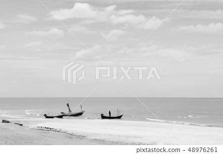 Hua Hin beach with local fishing boats, Thailand 48976261