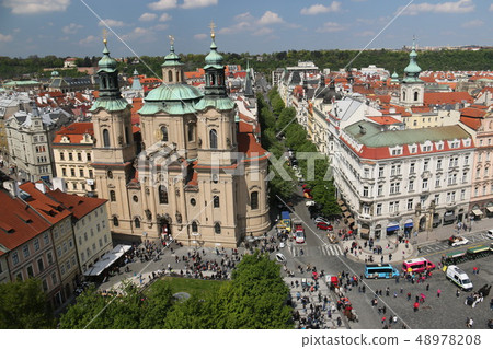 Old Town Square with view of the historical center of Prague, Czech Republic Old Town Square with view of the historical center of Prague, Czech Republic 48978208