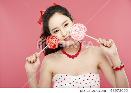 Women beauty 48978663