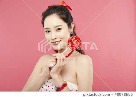 Woman pop colorful Woman pop colorful 48978696