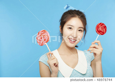 Woman pop Woman pop 48978744