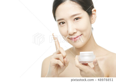 Women beauty 48978851