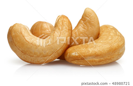 Roasted cashew nuts isolated on white 48980721